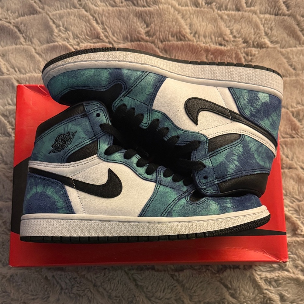 Nike Jordan 1 Retro High Tie Dye
